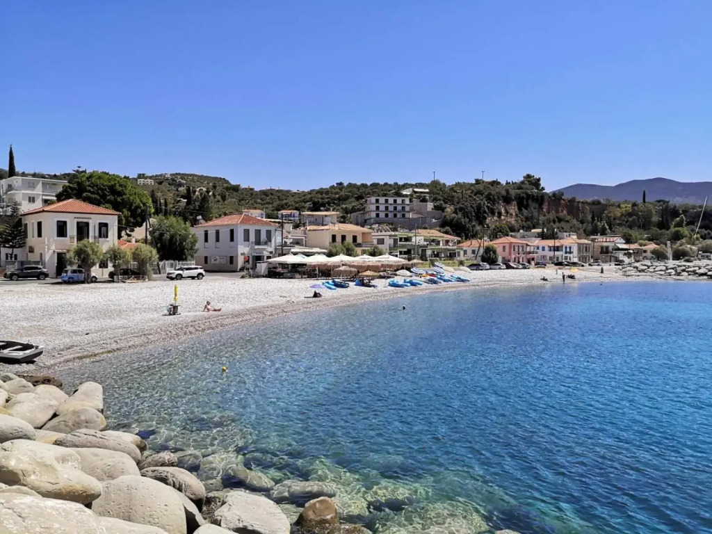 Panos & Antzy Apartments