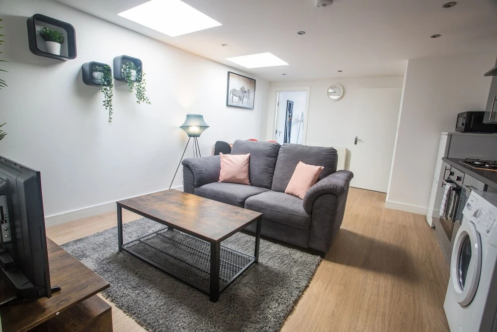 Short Stay Bristol - Two Mile Hill Apartment