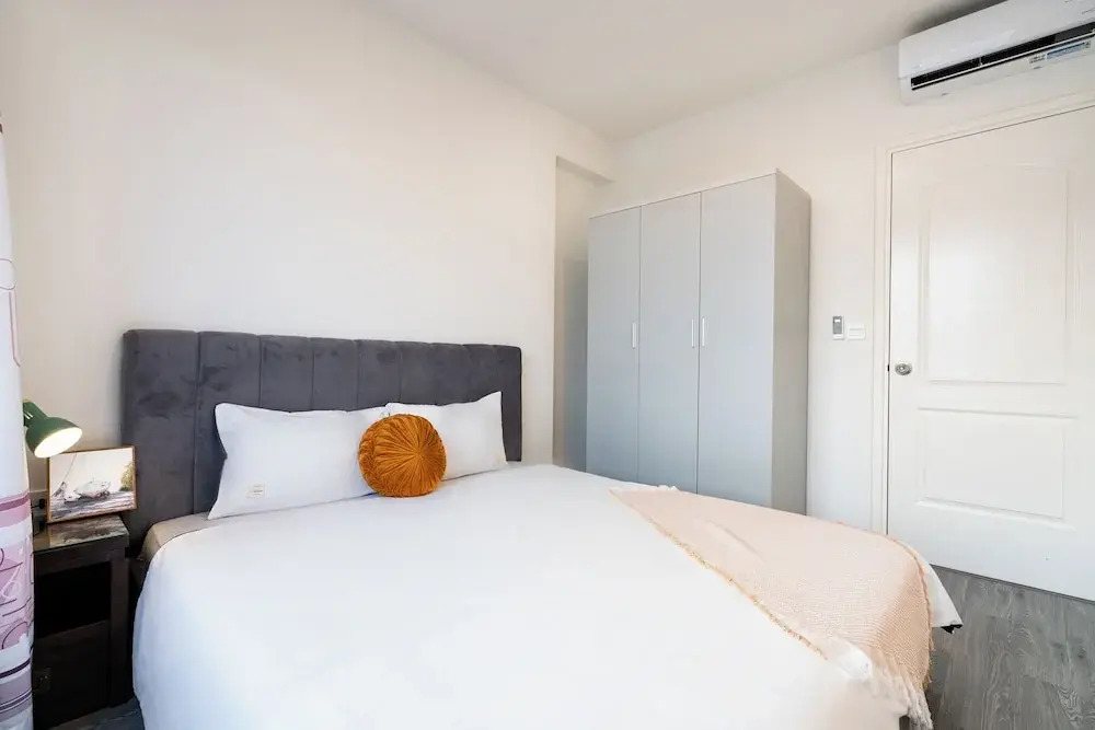 Soho Residences & Hotel - Ben Thanh Market, Bui Vien Walking Street & SG Historical Vibe