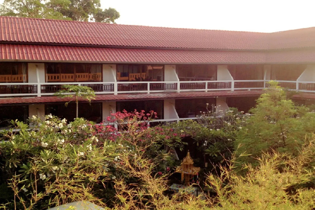 Seascape Beach Resort