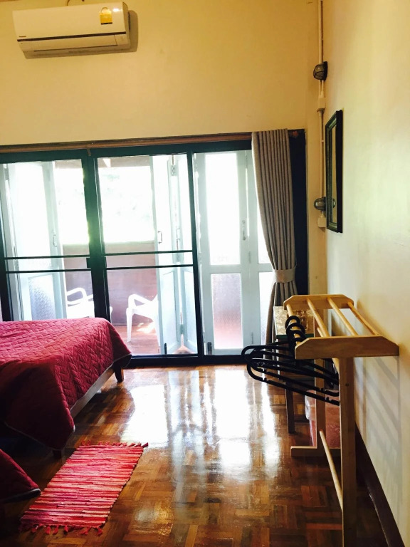 Bee Friend Hostel
