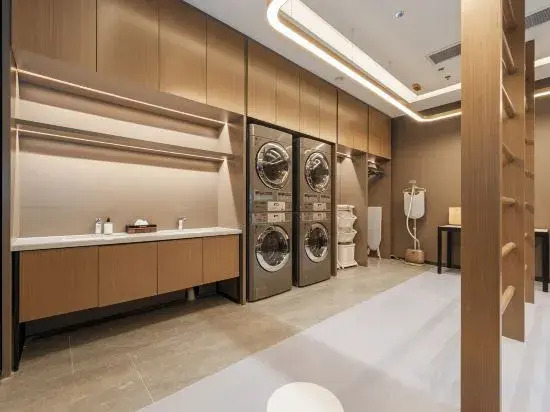 Homeinn Plus Hotel (Beijing Guozhan Zuojiazhuang Subway Station)