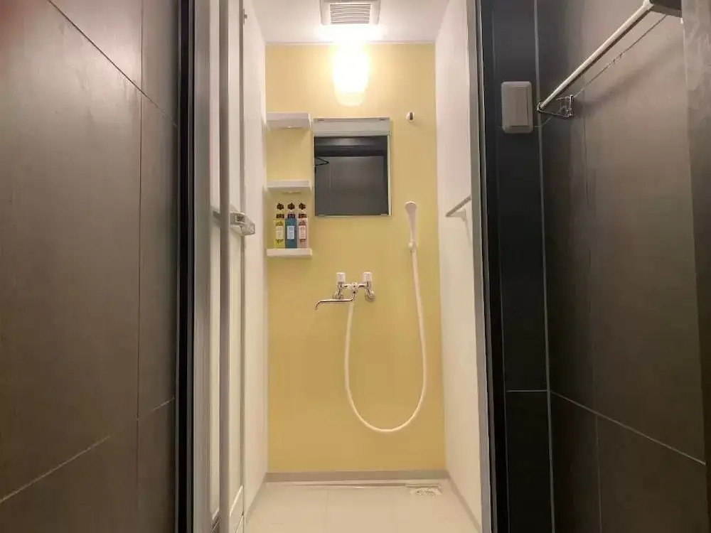 Capsule Hotel 2nd BOX