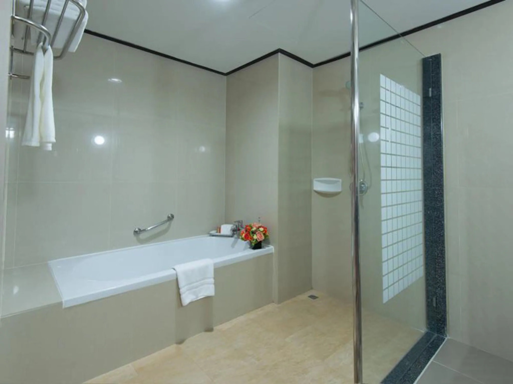 Dynasty Grande Hotel
