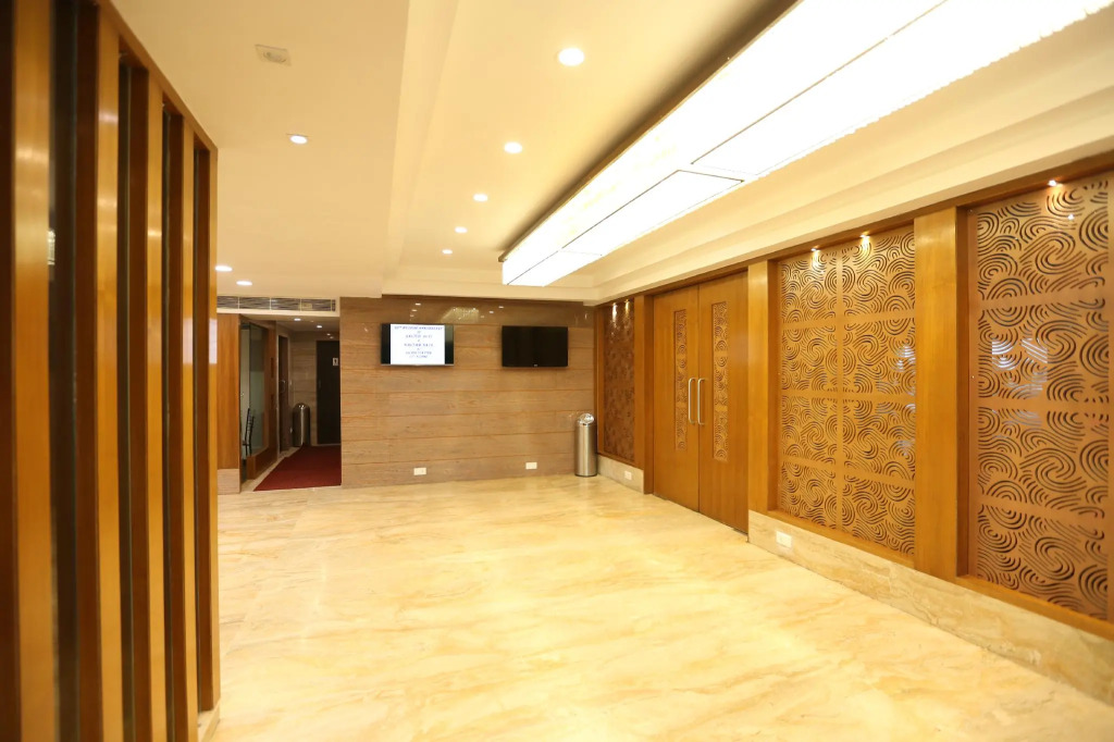 SilverCloud Hotel and Banquets