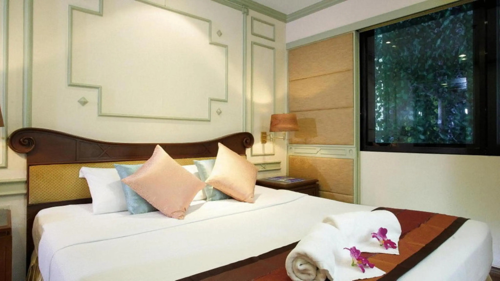 Majestic Suites Hotel
