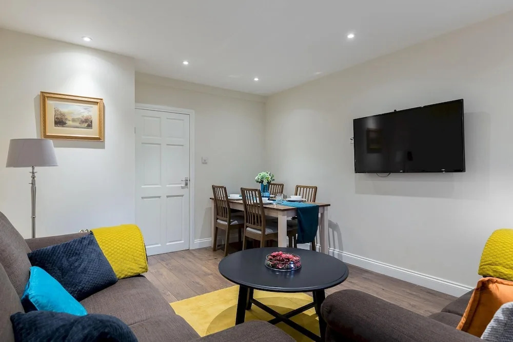 Luxury 2-bed 2-bath Apartment Near Marble Arch