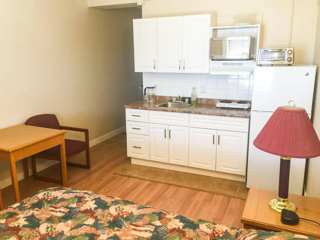 Stettler Hotel