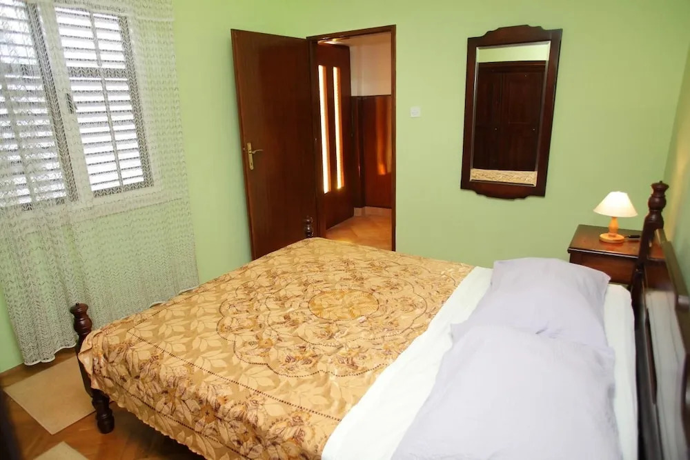 Apartments Marin / Two Bedrooms Jelena