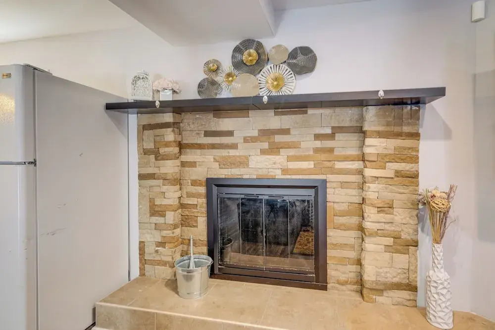 Pet-friendly Woodbridge Retreat Near Potomac Mills