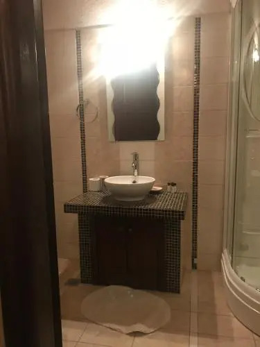 Anesis Suites