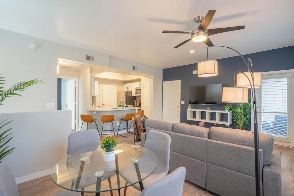 ROVE LIVING/KB - Lex on Central