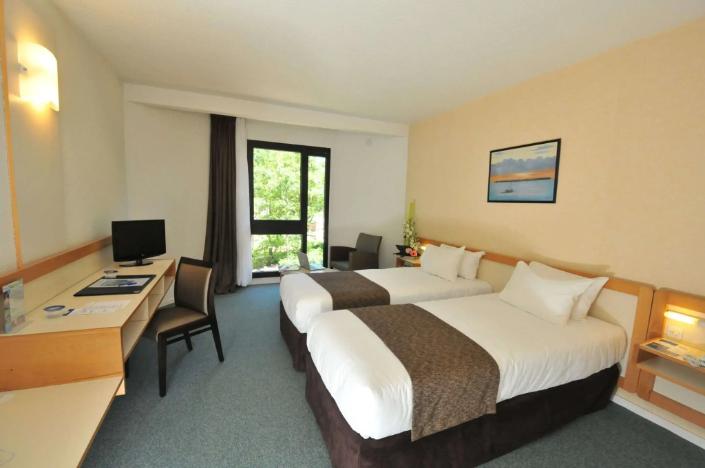 Brit Hotel du Lac