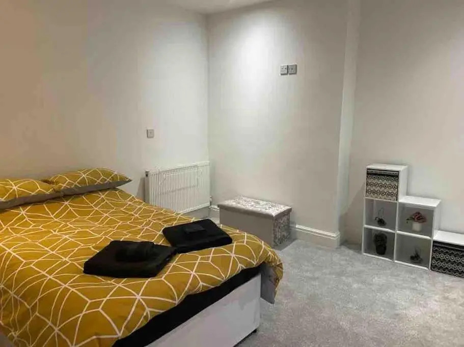 Superb Flat @ Market Street - 62B