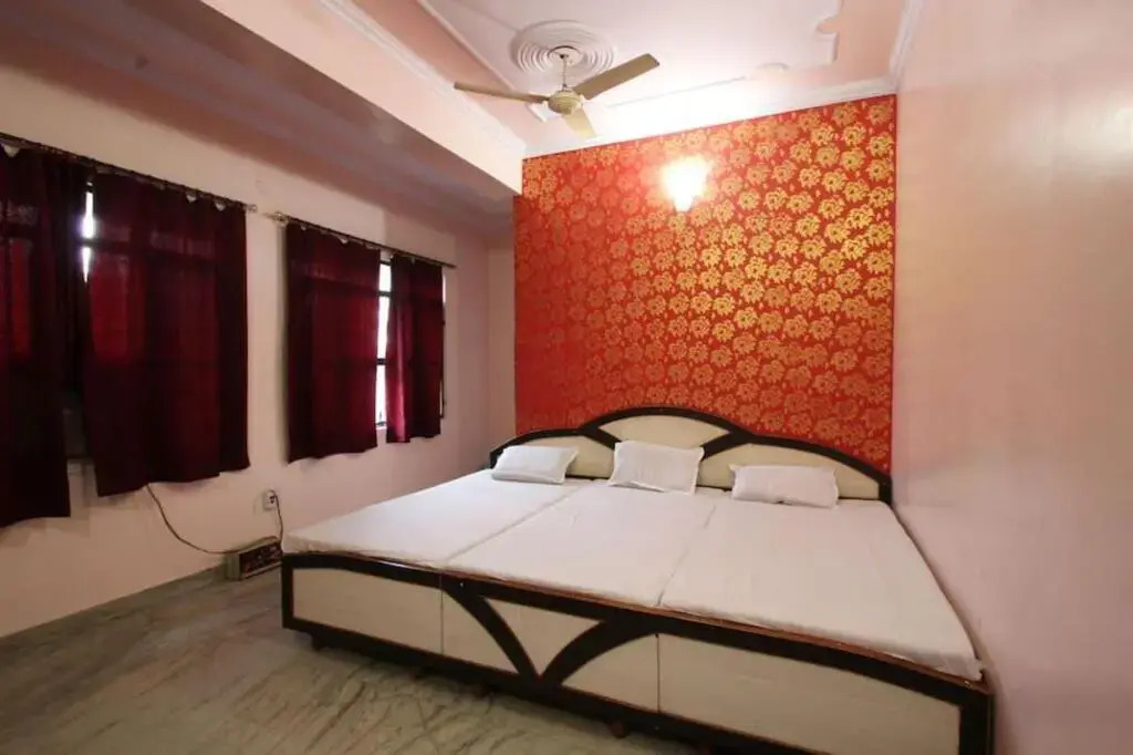 Prakash Tourist Complex