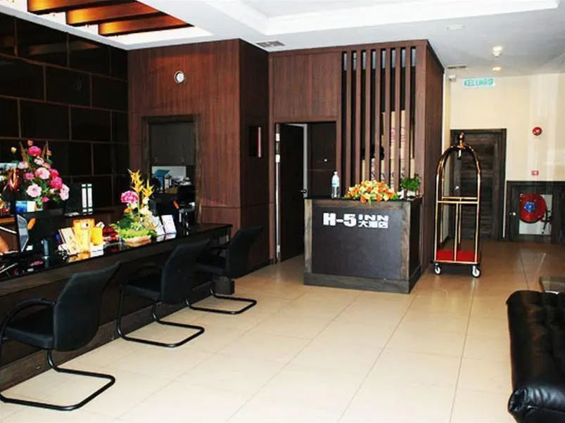 H-5 INN