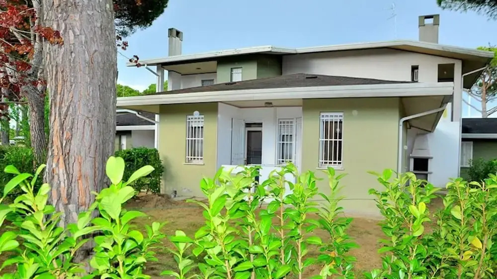 Three-room Apartment With Garden and Swimming Pool - By Beahost Rentals