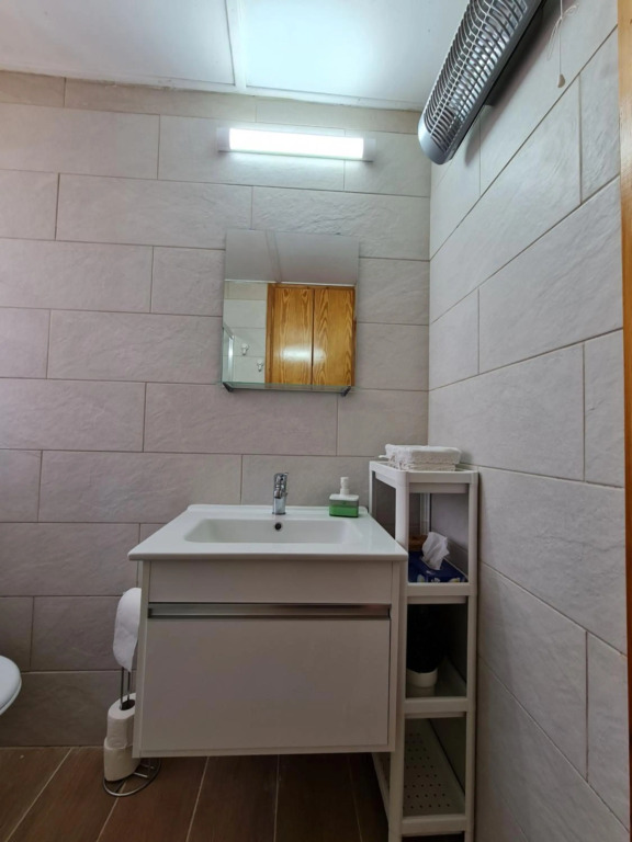Elpinikis Old Three Bedroom House