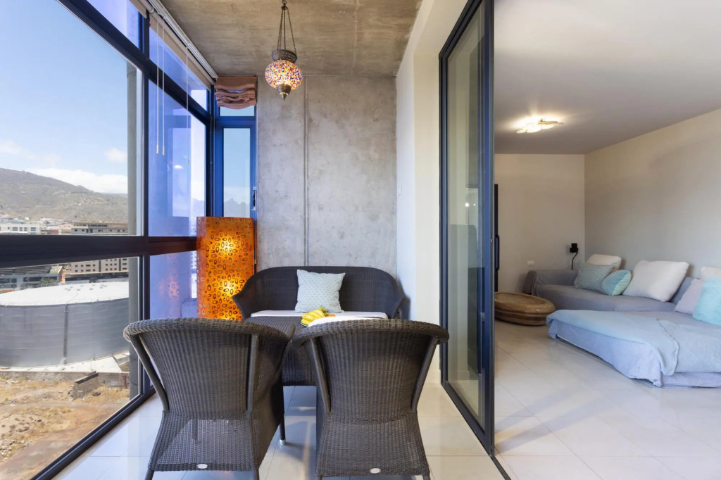 Home2Book Executive & Design Las Torres