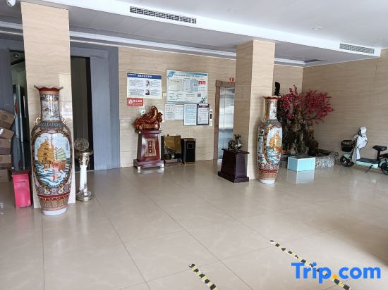 Xin Kaixuanmen Business Hotel (Xun County Ancient City)