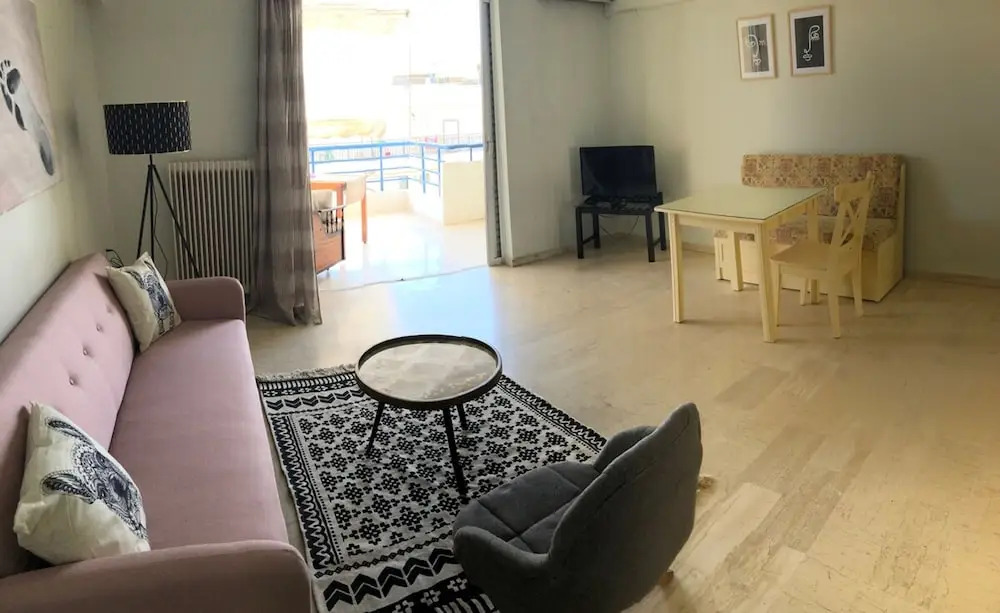 Kate Apartment Across the Marina