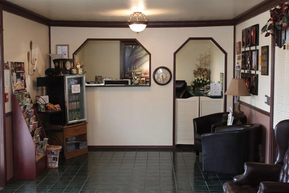 Regency Inn Eureka Springs