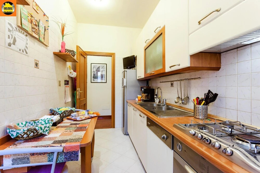 Apartment with 3 Bedrooms in Roma, with Wonderful City View And Wifi - 10 Km From the Beach