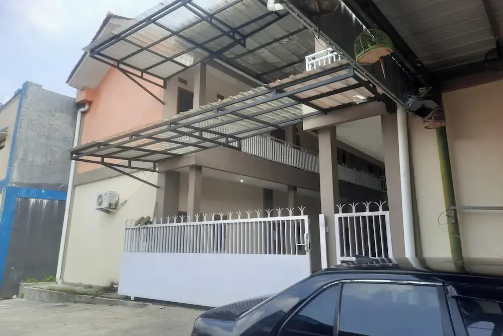 Hotel O Guest House Pak Eman