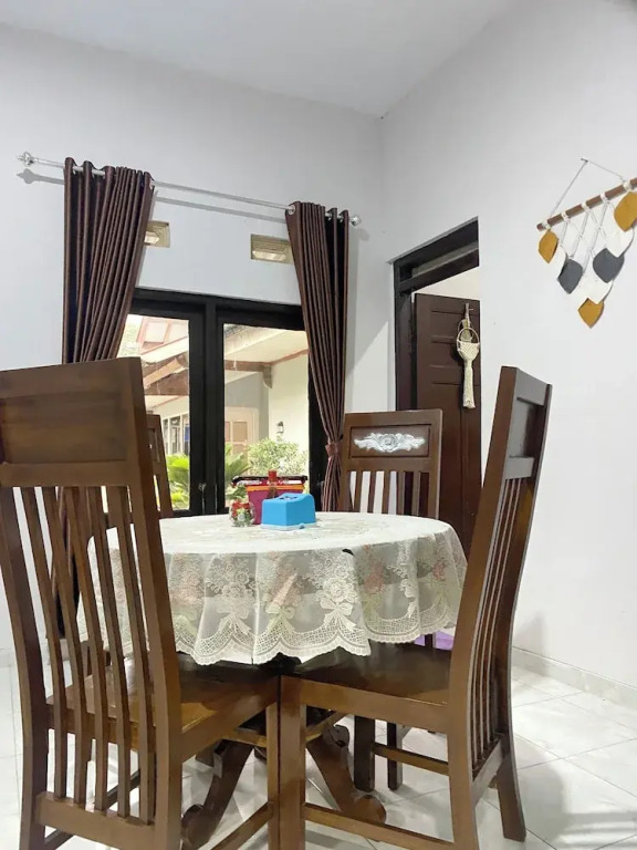 Liefly Prambanan Villa