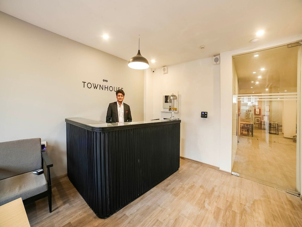 Super Townhouse Sector 46 Gurgaon Near Appu Ghar