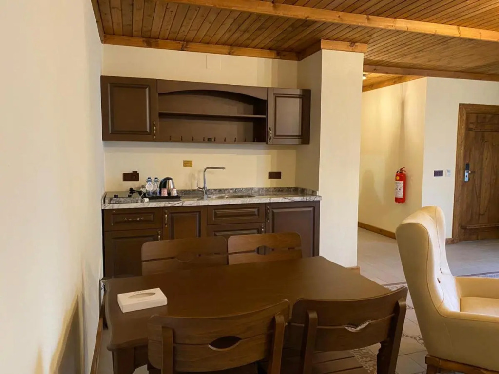 Foleya Mountain Resort Hotel & Villas