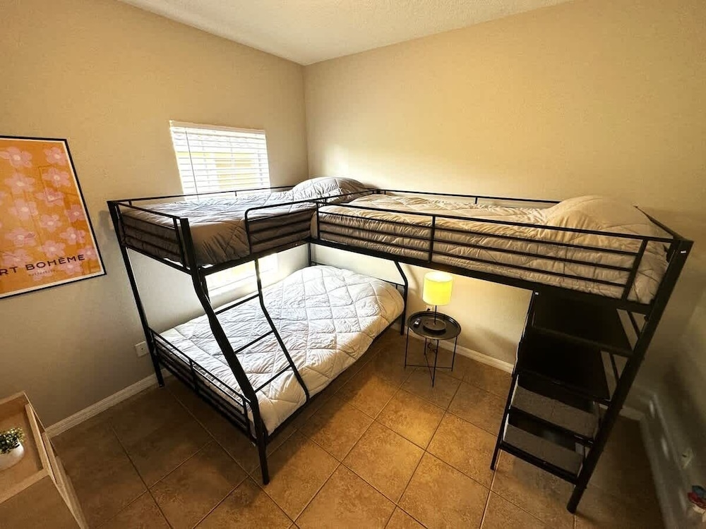 Very Near Disney 3 Bd Condo Walmart 1 Min Away 3 Bedroom Townhouse