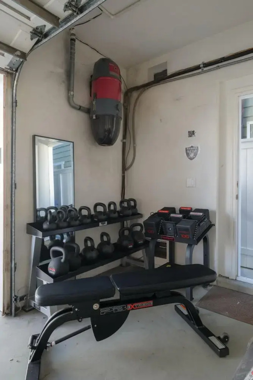 4br Beach House Steps From Sand - AC Parking BBQ