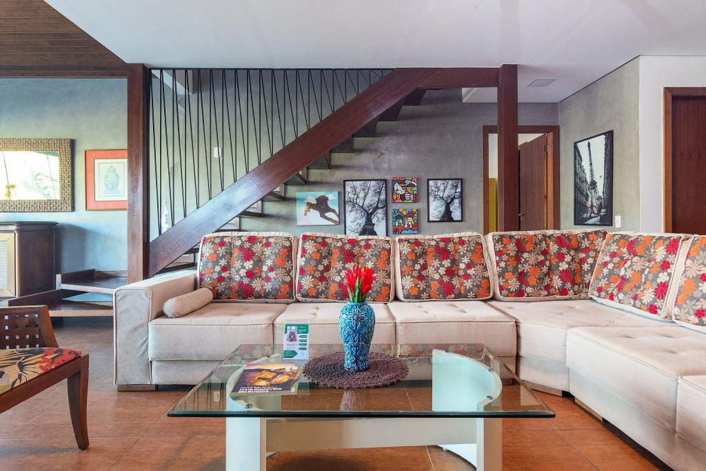 Casa De Alto Padrão A 400 Metros Da Praia Brava