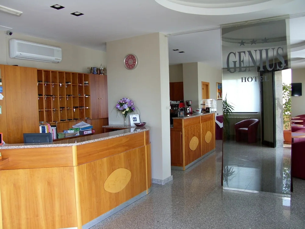 Hotel Genius