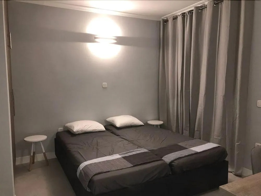 Ambelokipi Place