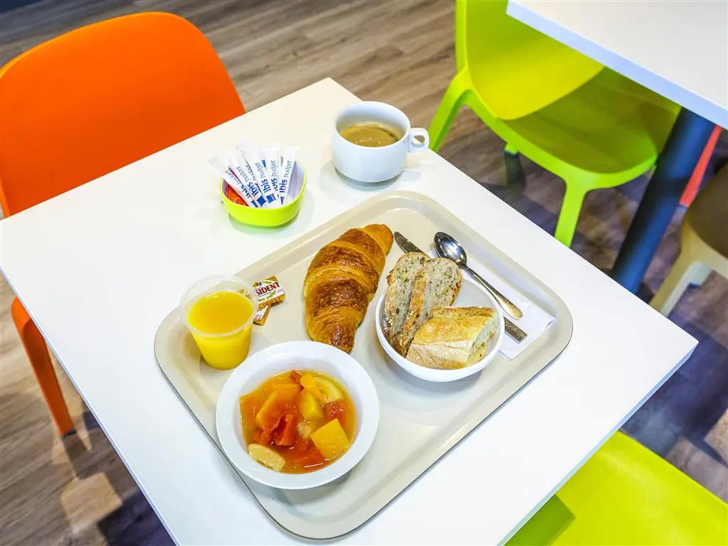 ibis budget Aubagne Paluds Agora