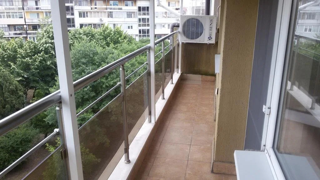 Mavrova Guest House