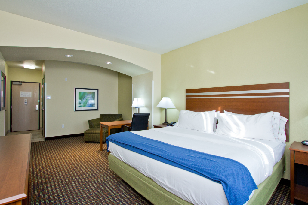 Holiday Inn Express and Suites Denver East Peoria Street by IHG