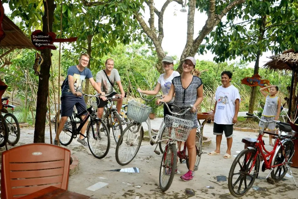 BOSA Homestay - Mekong Riverside