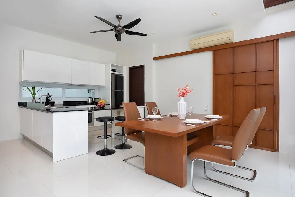 Miami-Style 2BR Pool Villa Janine Kamala