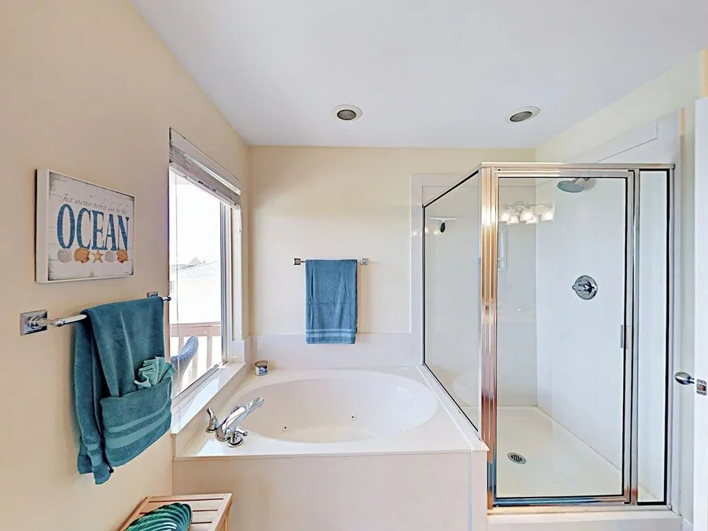 Canal 22108 - 3 Br Home