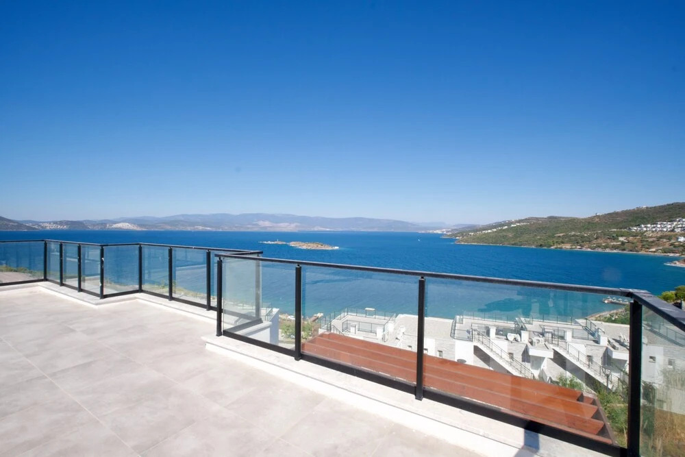 With The Pool And Sea View, As You Can Have A Pleasant Time On Your Balcony