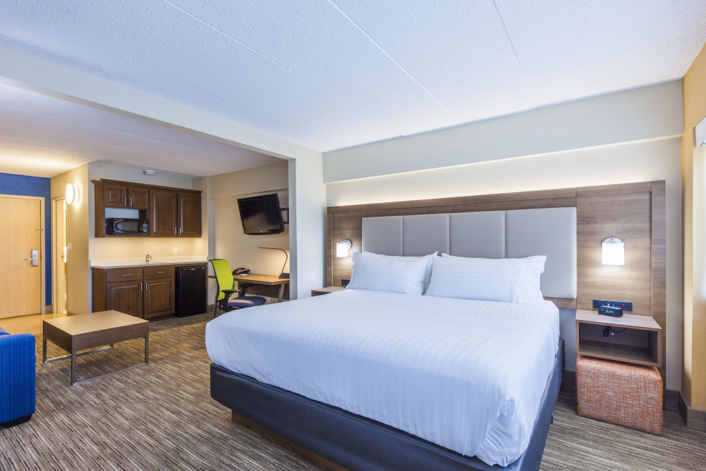 Holiday Inn Express Hotel & Suites Saint John Harbour Side by IHG