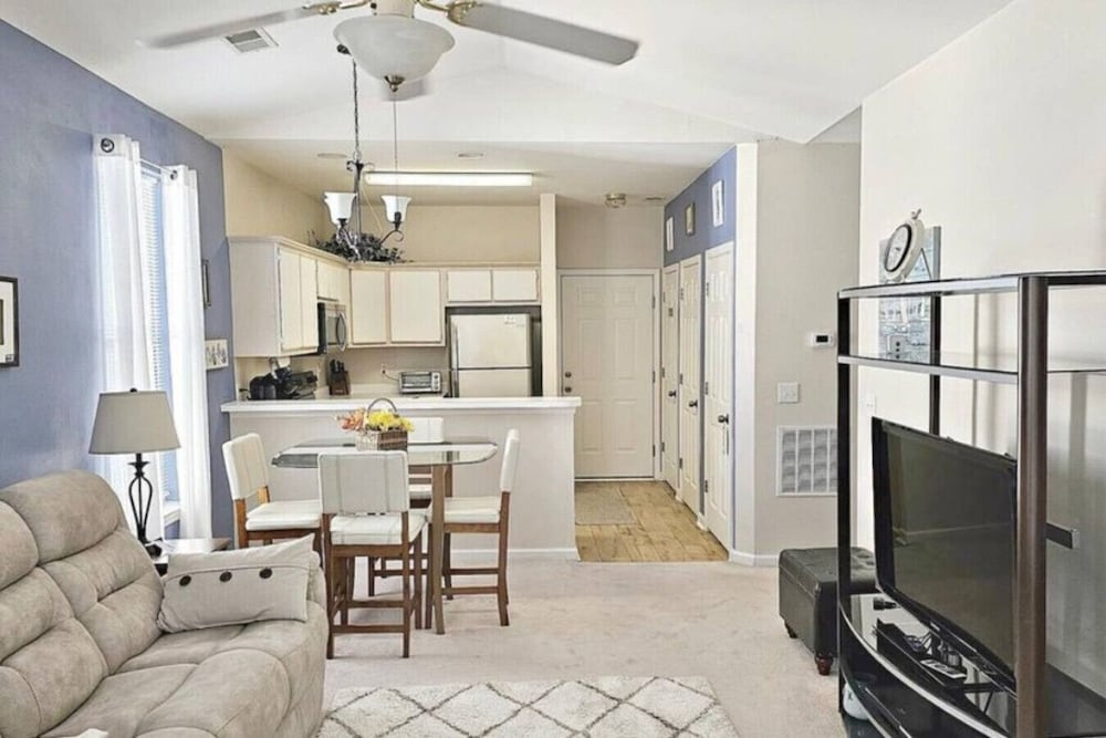 Hidden Haven by WT Golf Peaceful 2BR Condo
