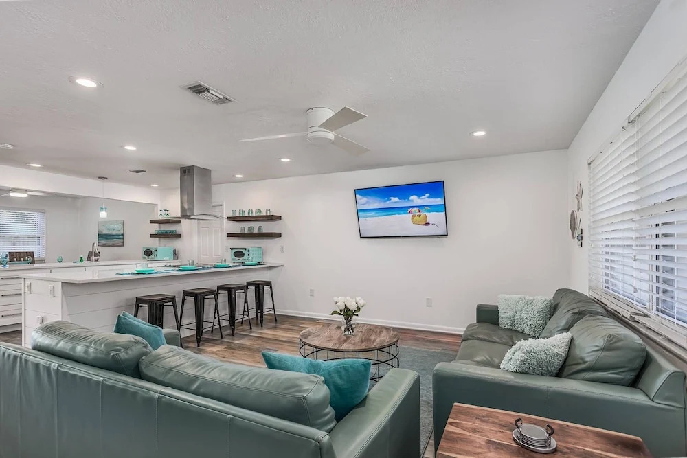 Arlington Park Beautifully Renovated Home