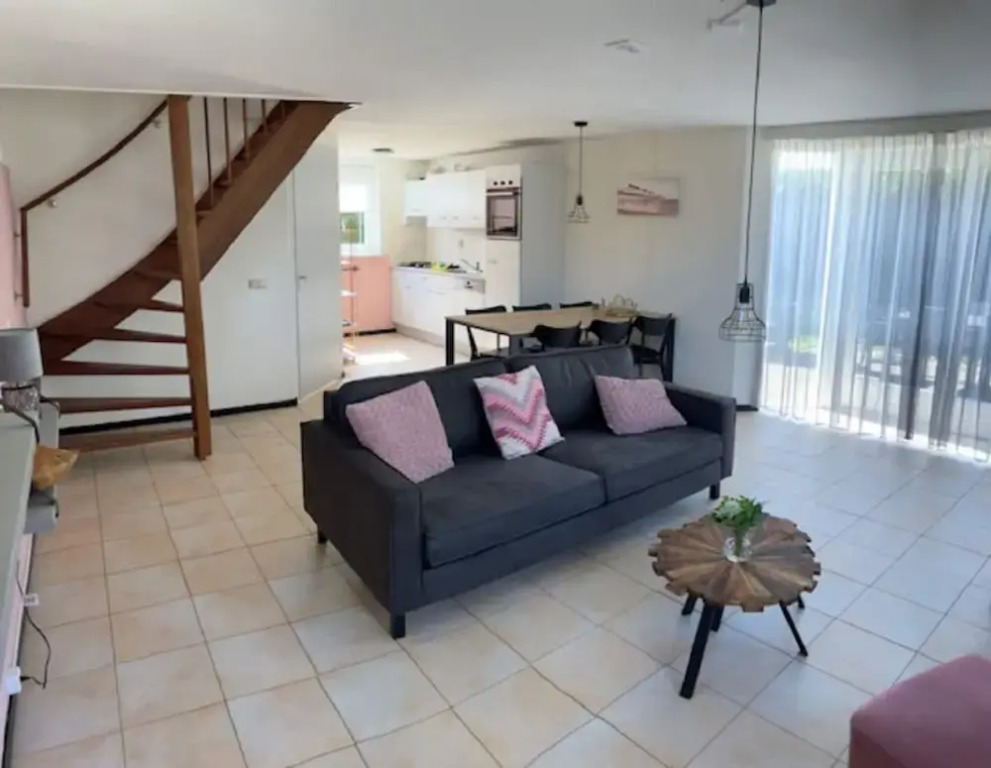 Nice House with Large Garden in Noordwijk & near Sea