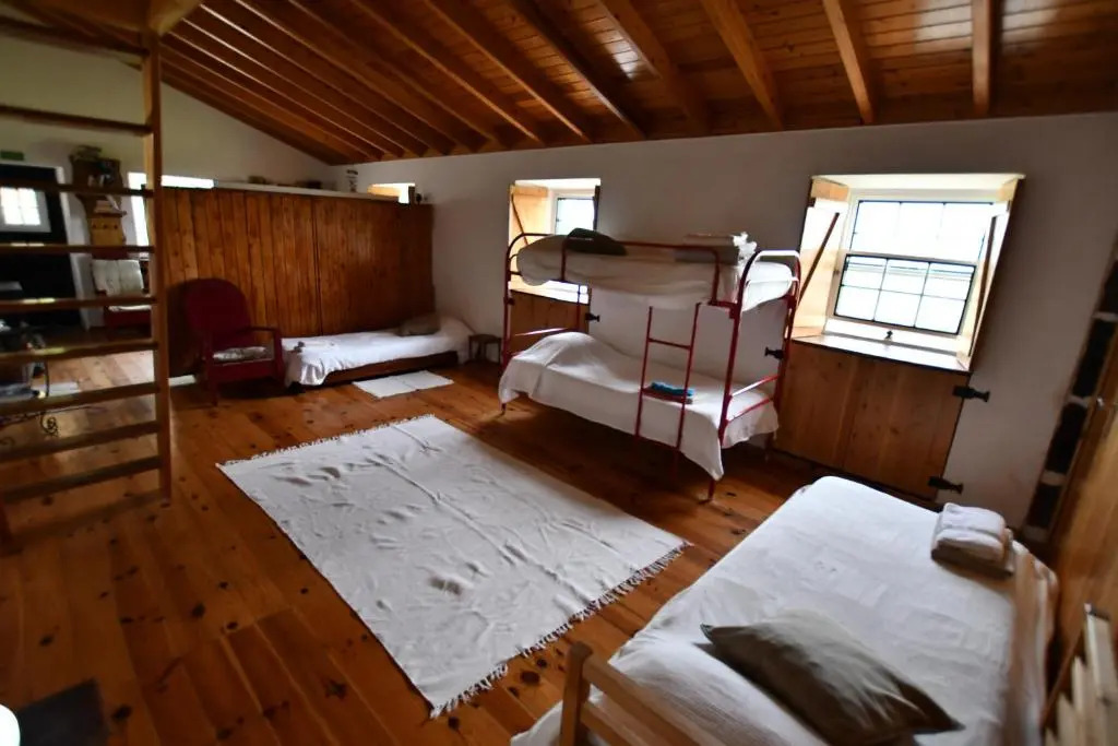 Caldeira Guesthouse