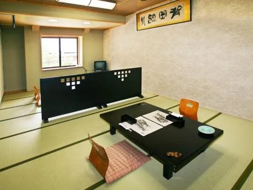 Gokayama Onsen Akaokan