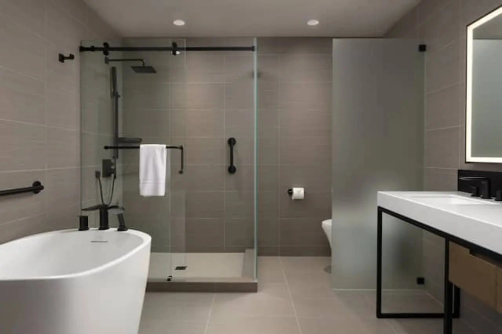 DoubleTree by Hilton Kelowna